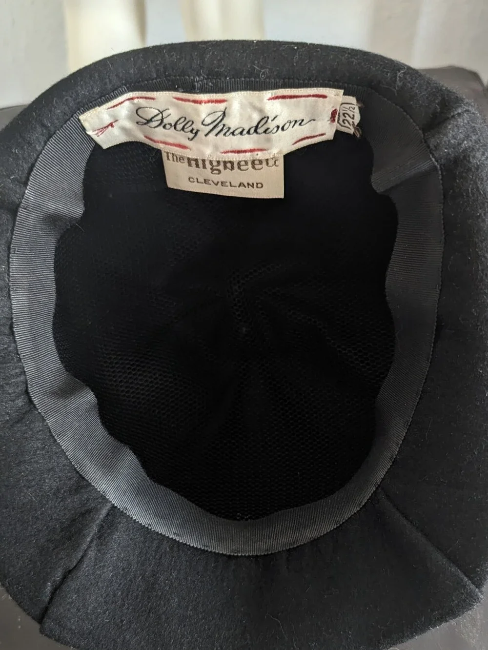 Vintage Higbees Dolly Madison Avant Garde Gathered Wool Riding Cloche Helmet Hat - Picture 6 of 6
